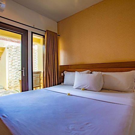 Gili Sands Hotel & Bar Quần đảo Gili Ngoại thất bức ảnh